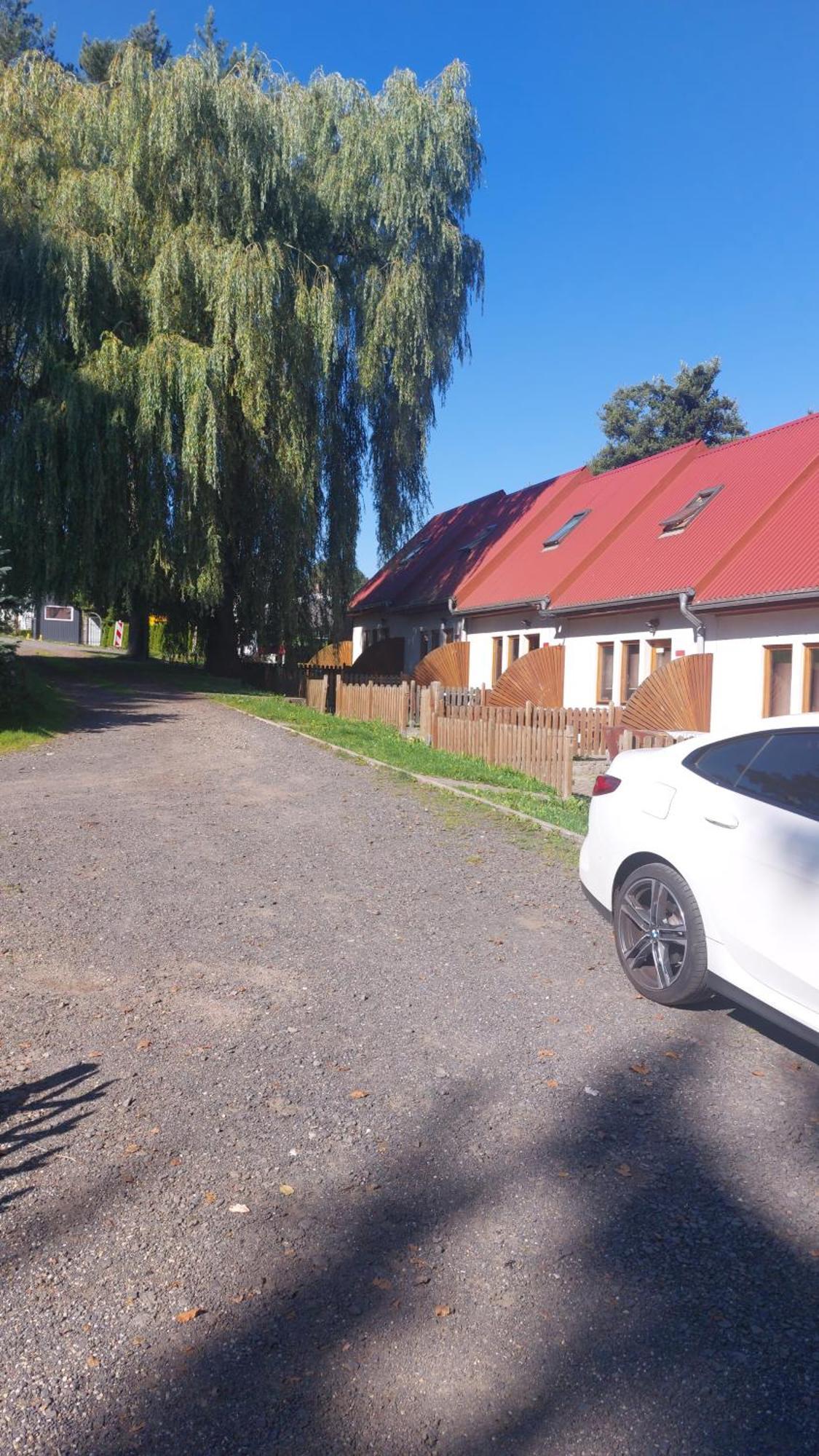 Domki Nad Jeziorem Karlowice Экстерьер фото