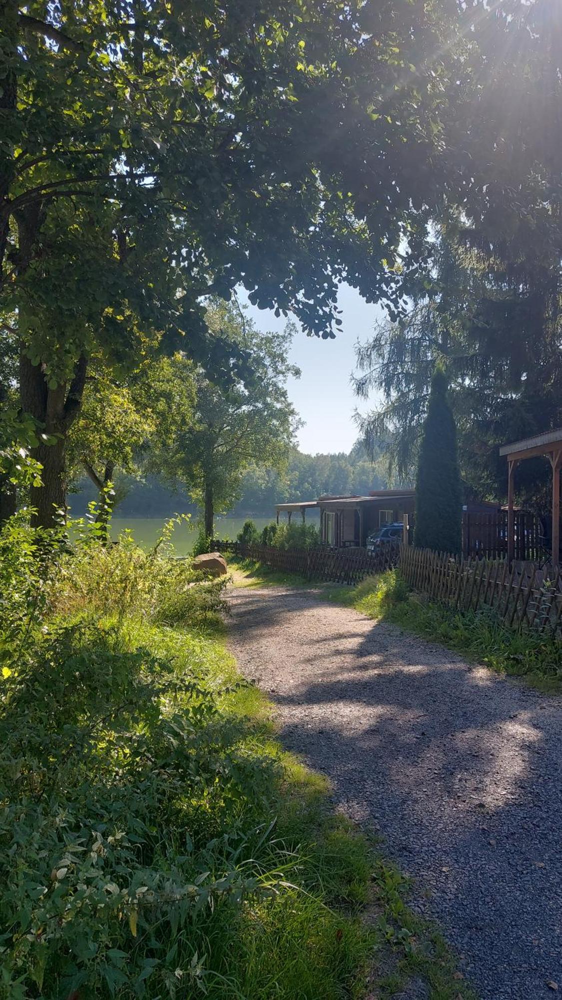 Domki Nad Jeziorem Karlowice Экстерьер фото